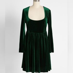 ModCloth Not Your Babydoll Anymore Velvet Minidress Green